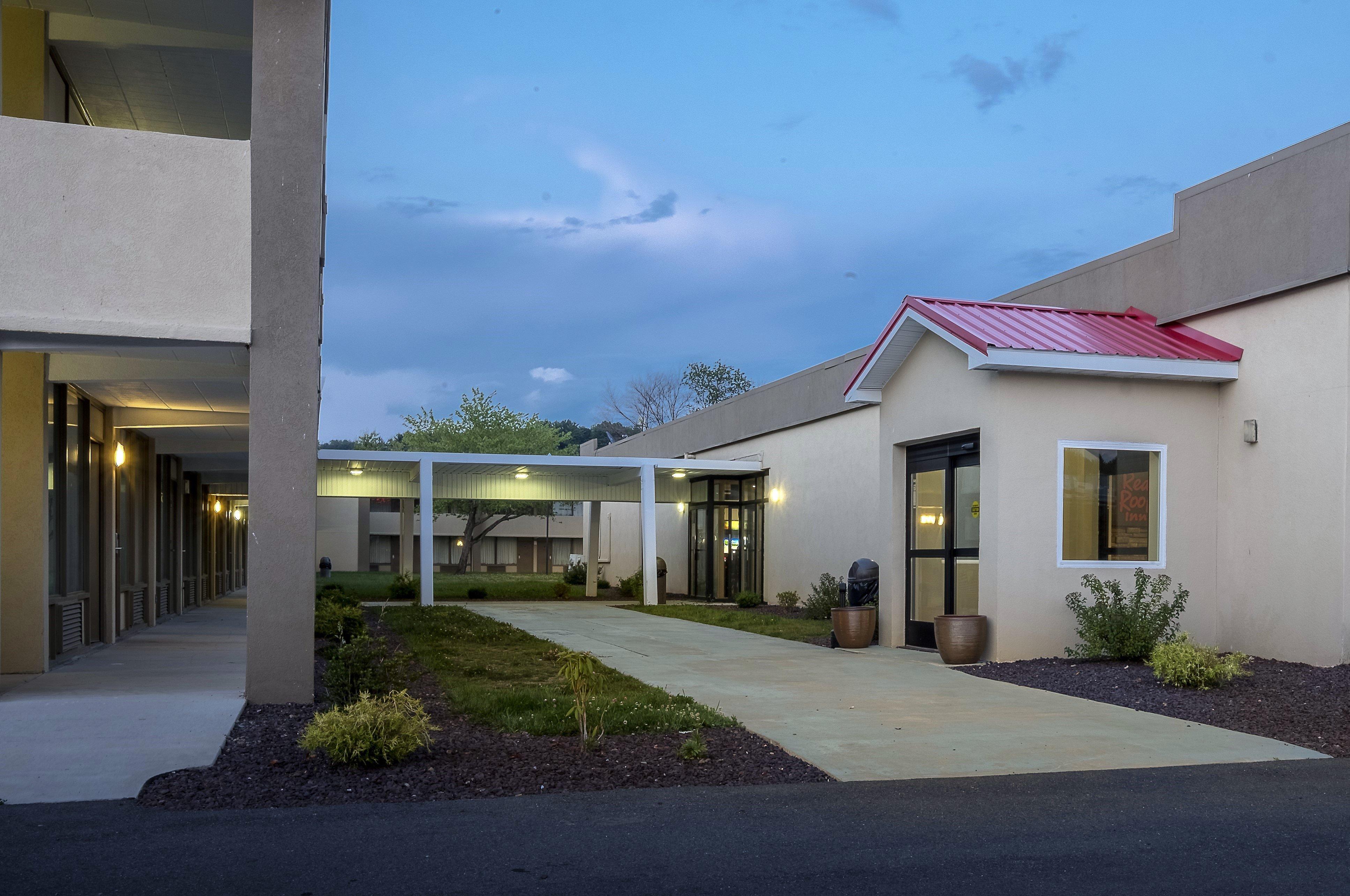 Red Roof Inn Clearfield Esterno foto